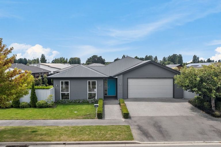 Photo of property in 118 Metehau Street, Marshland, Christchurch, 8083