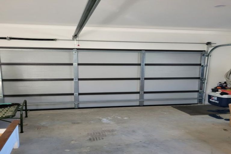Photo of property in 48a Nikau Street, New Lynn, Auckland, 0600