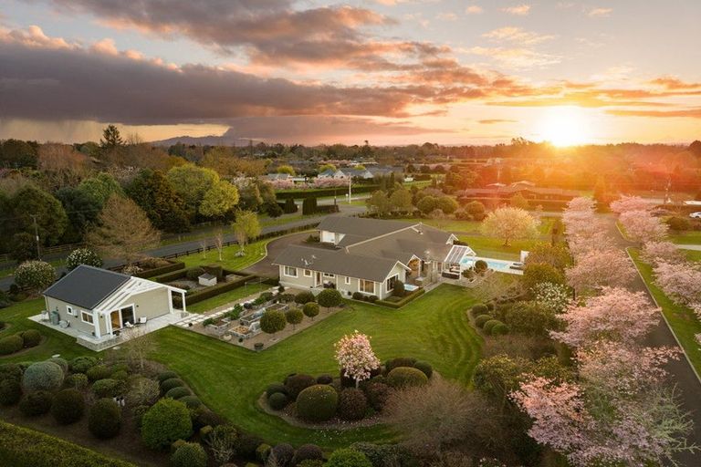 Photo of property in 2 September Grove, Tamahere, Hamilton, 3283