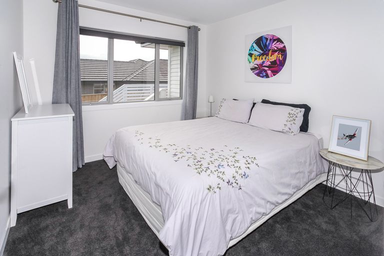 Photo of property in 28 Hillpark Drive, Pokeno, 2402