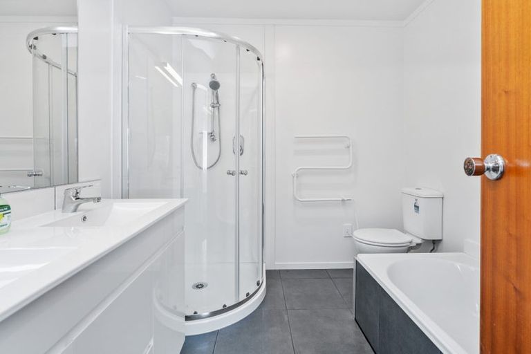 Photo of property in 47 Beazley Crescent, Tikipunga, Whangarei, 0112