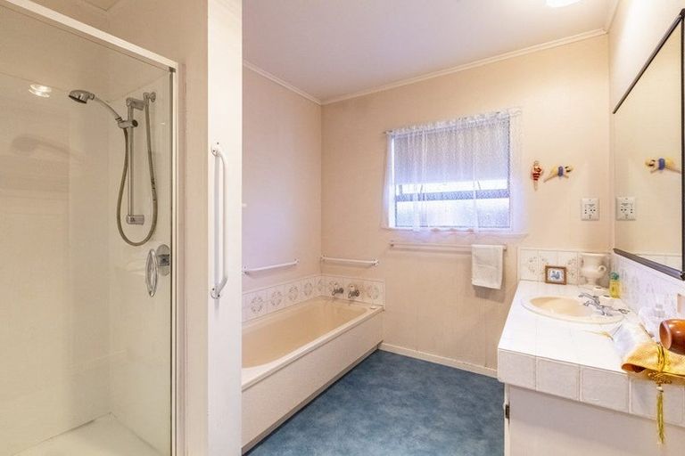 Photo of property in 1a Mckenzie Avenue, Marewa, Napier, 4110