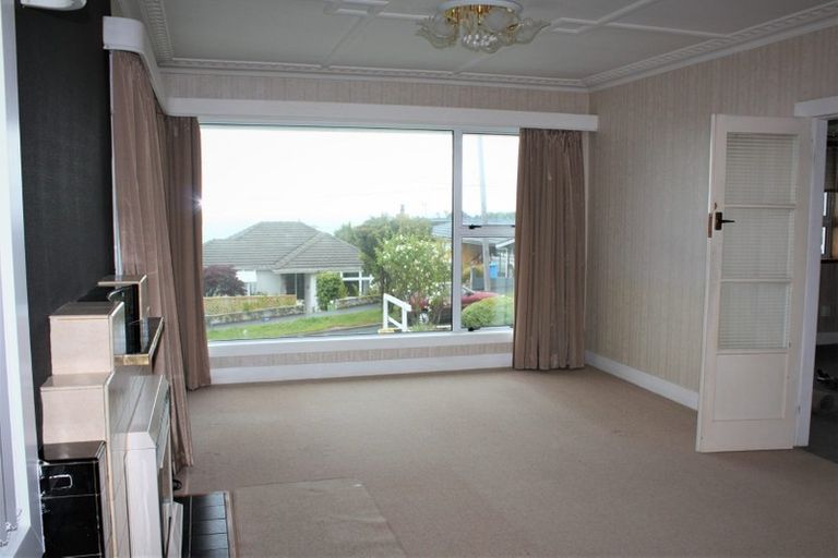 Photo of property in 146 Easther Crescent, Kew, Dunedin, 9012