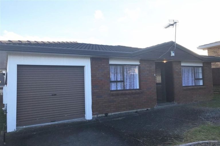 Photo of property in 4/116 Titirangi Road, New Lynn, Auckland, 0600