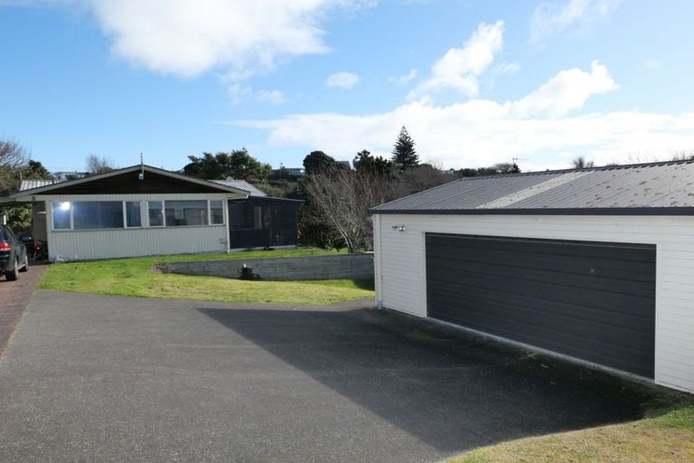 Photo of property in 59 Glen Road, Raumati South, Paraparaumu, 5032