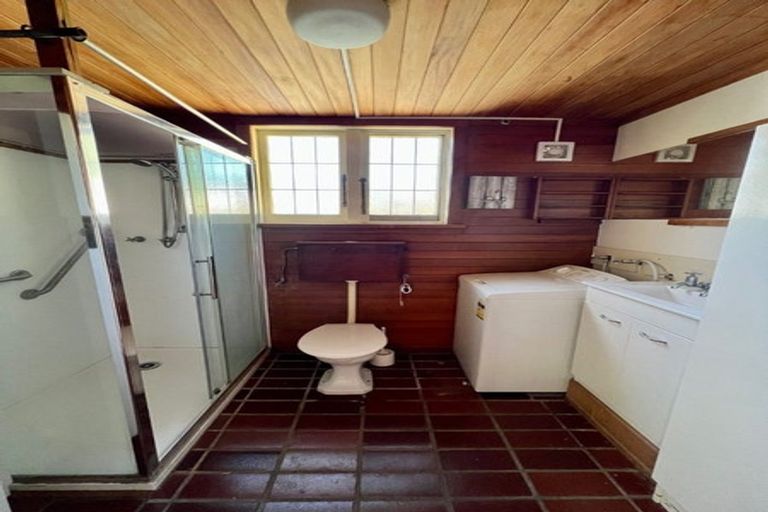 Photo of property in 1a Bulwer Street, Devonport, Auckland, 0624