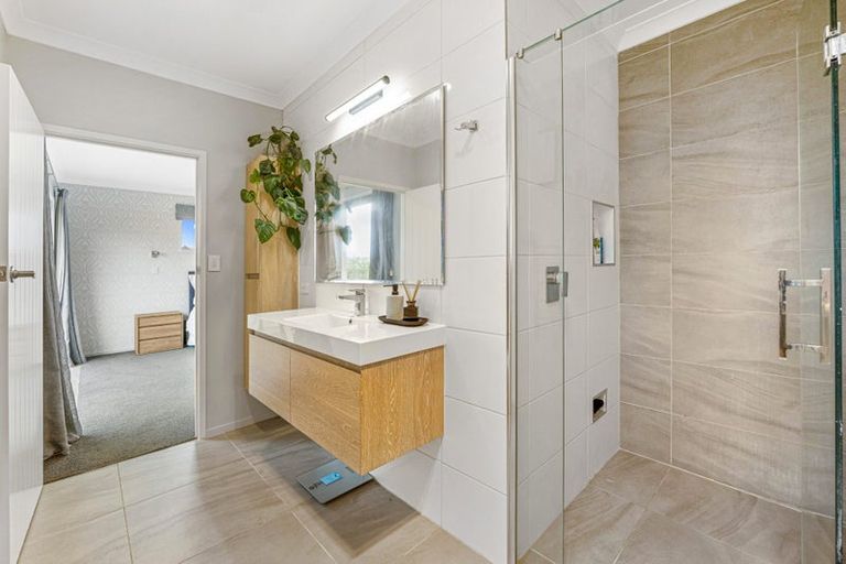 Photo of property in 20 Larlin Drive, Hawera, 4675