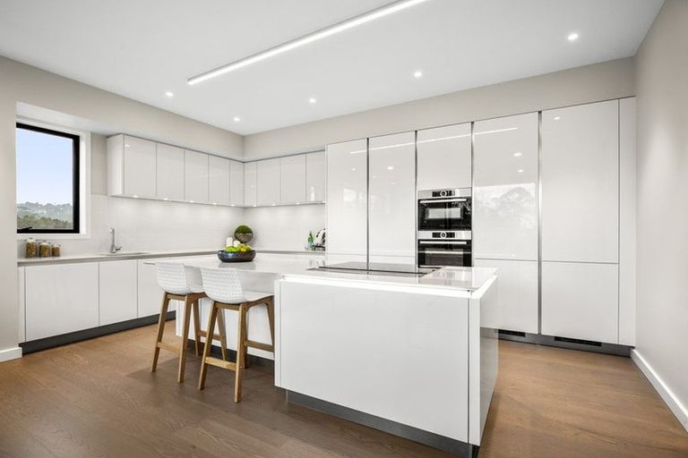 Photo of property in 14 Third Fairway Place, Albany, Auckland, 0632