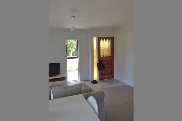 Photo of property in 1/54 Highland Park Drive, Highland Park, Auckland, 2010