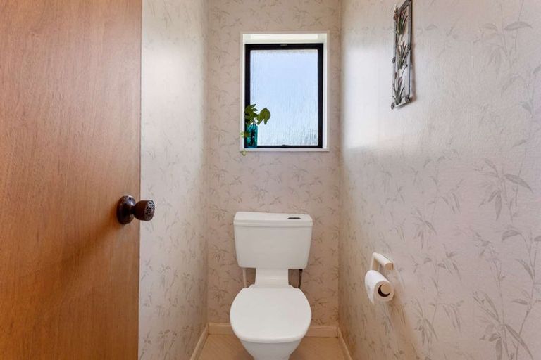 Photo of property in 19a Paynters Avenue, Strandon, New Plymouth, 4312