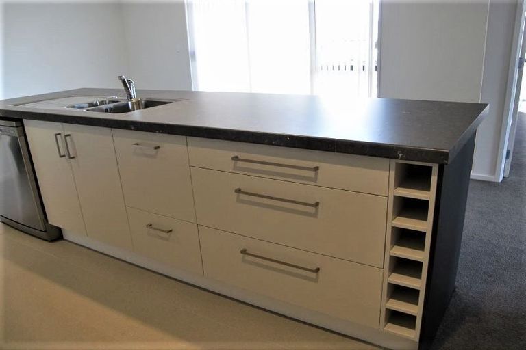 Photo of property in 52 Madison Terrace, Silverdale, 0932