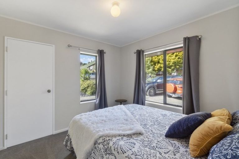 Photo of property in 16 Prospect Place, Western Heights, Hamilton, 3200