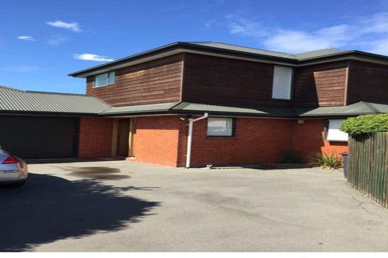 Photo of property in 3/30 Tuckers Road, Redwood, Christchurch, 8051