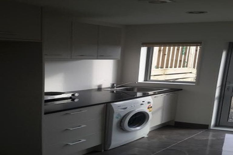 Photo of property in 106 Glendhu Road, Bayview, Auckland, 0629