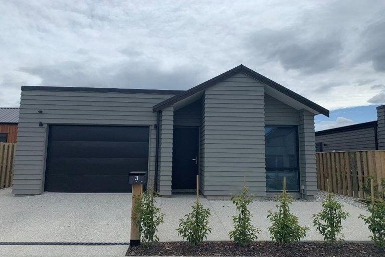 Photo of property in 3 Leaning Rock Lane, Wanaka, 9305