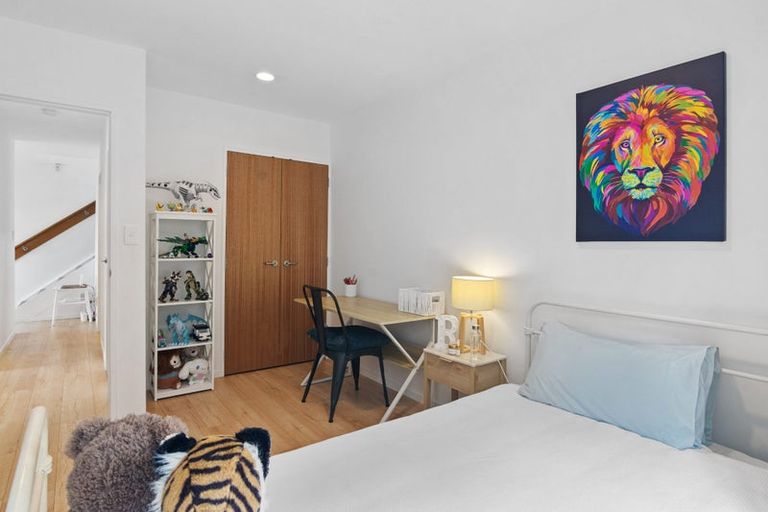 Photo of property in 3/14 Inga Road, Milford, Auckland, 0620