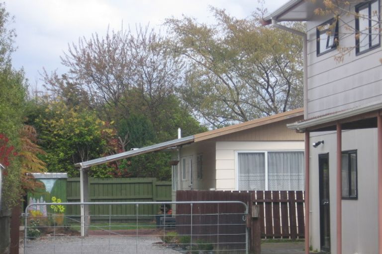 Photo of property in 2/7 Ward Place, Richmond Heights, Taupo, 3330