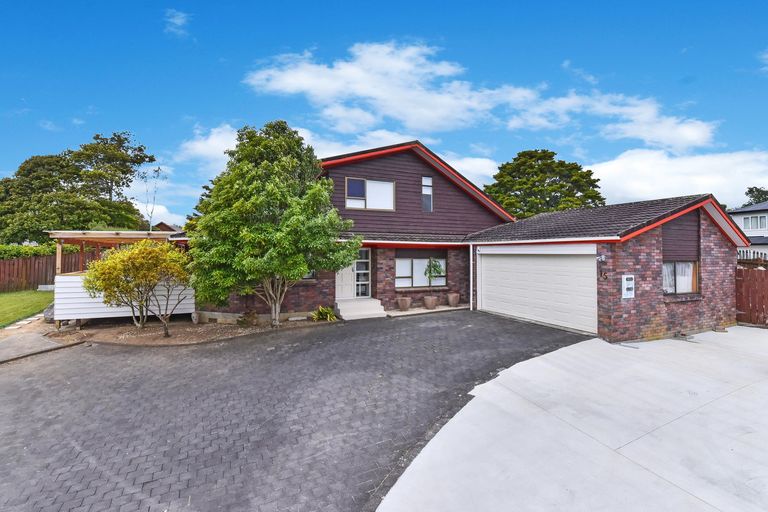Photo of property in 15 Lemonwood Place, The Gardens, Auckland, 2105