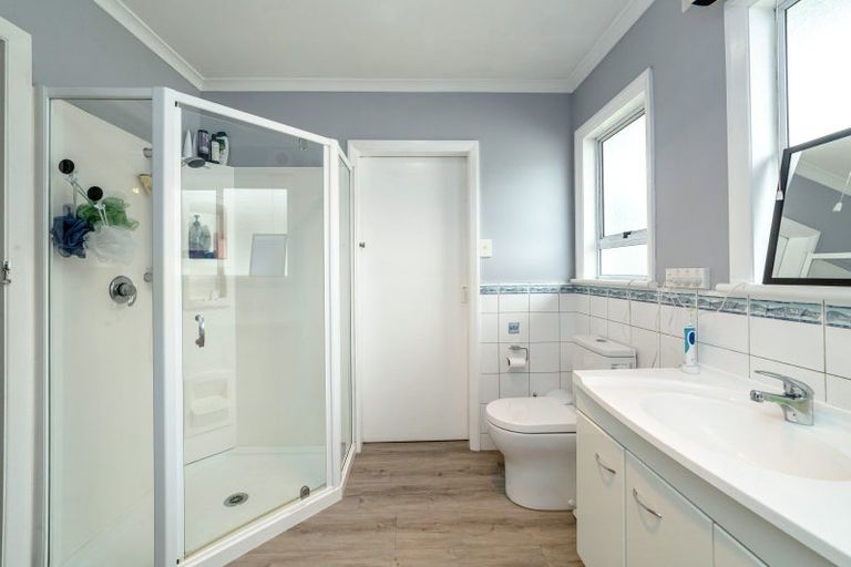 Photo of property in 26 Costley Street, Carterton, 5713