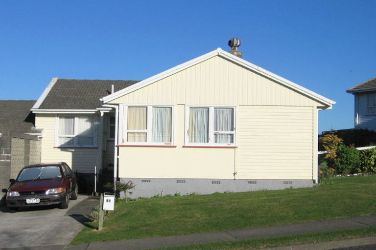 Photo of property in 4a4b Rangituhi Crescent, Takapuwahia, Porirua, 5022