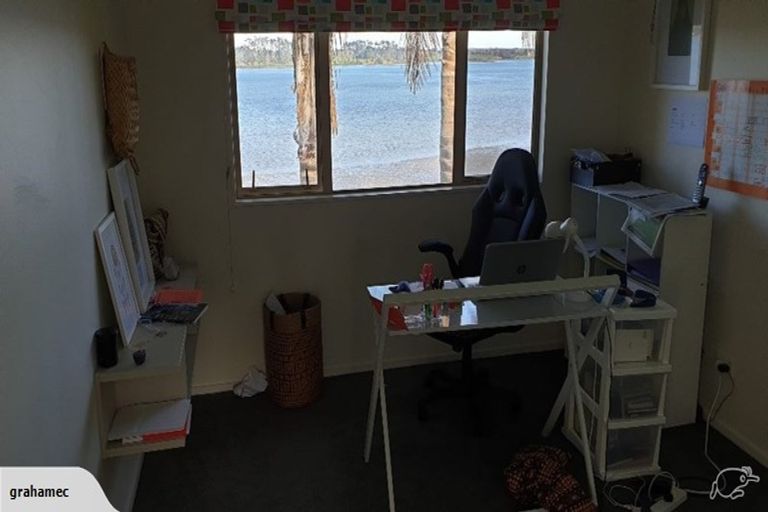 Photo of property in 21 Mull Place, Wattle Downs, Auckland, 2103