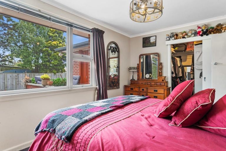 Photo of property in 104 Main North Road, Woodend, 7610