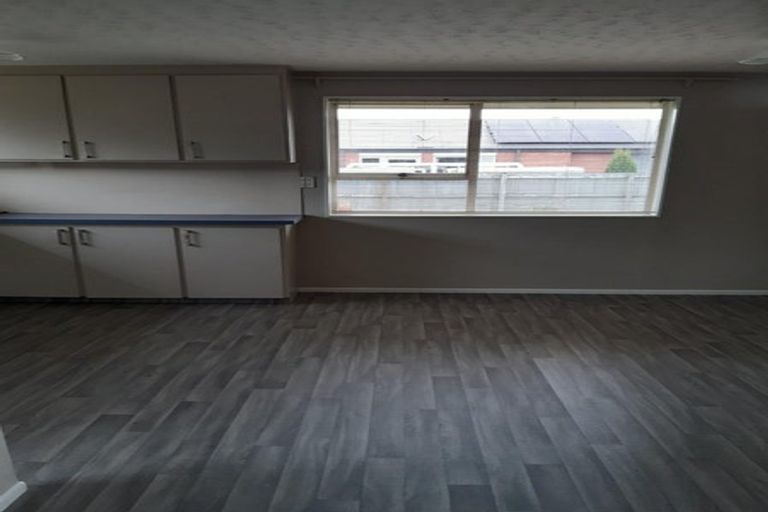 Photo of property in 2/77a Halswell Road, Hillmorton, Christchurch, 8025