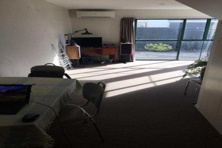 Photo of property in 2/24 Harman Street, Addington, Christchurch, 8024