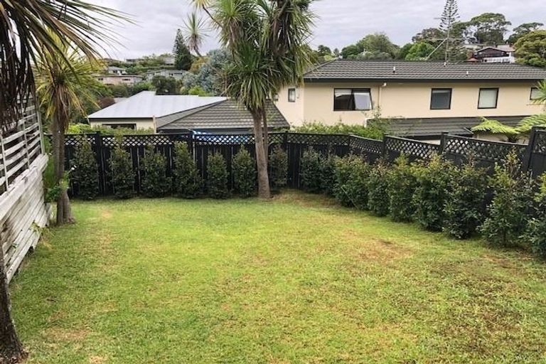 Photo of property in 1/27 Richards Avenue, Forrest Hill, Auckland, 0620
