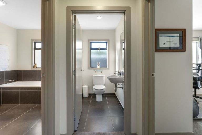 Photo of property in 202 Acacia Bay Road, Nukuhau, Taupo, 3330