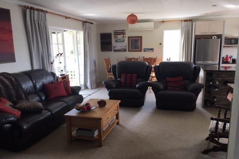 Photo of property in 12 Hicks Crescent, Waikanae Beach, Waikanae, 5036