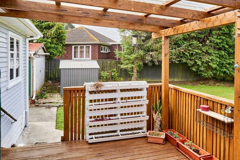 Photo of property in 9 Bledisloe Crescent, Wainuiomata, Lower Hutt, 5014