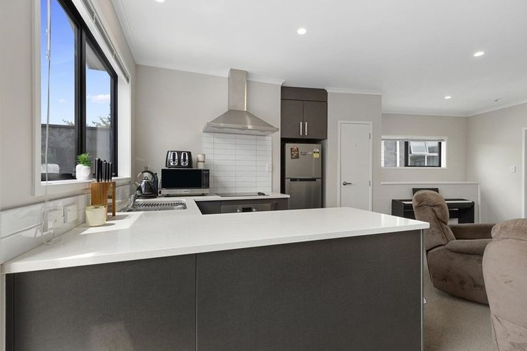 Photo of property in 8/16 Jones Crescent, Melville, Hamilton, 3206