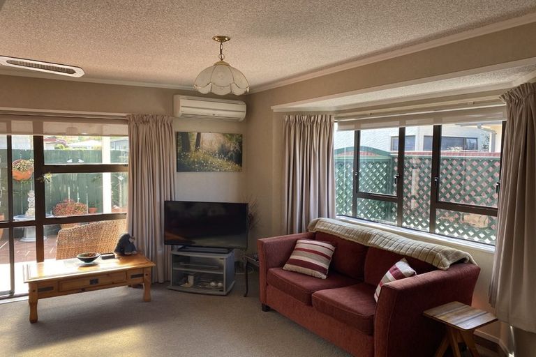 Photo of property in 1/52 Avondale Road, Taradale, Napier, 4112