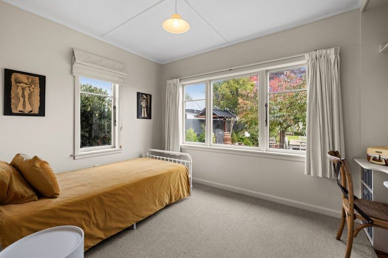 Photo of property in 23 Guthrie Road, Havelock North, 4130