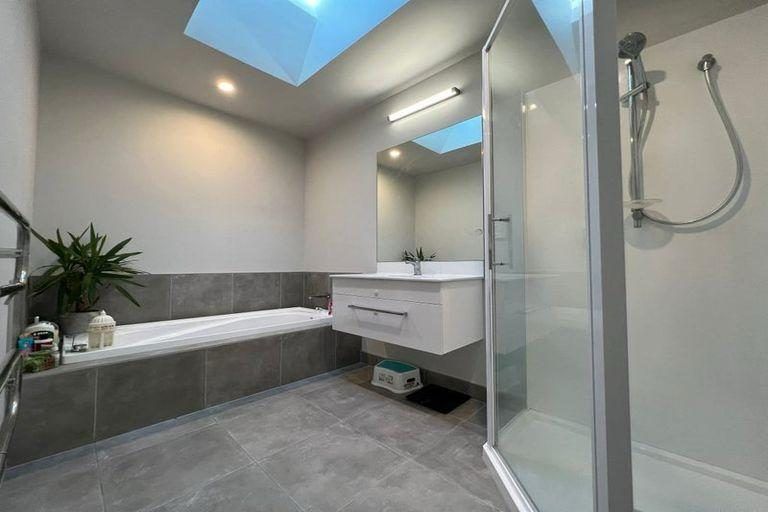 Photo of property in 41 Regiment Road, Papakura, 2110