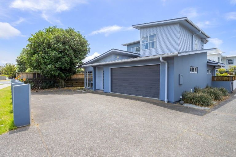 Photo of property in 33 Links Avenue, Mount Maunganui, 3116