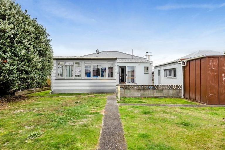 Photo of property in 8 George Street, Hawera, 4610