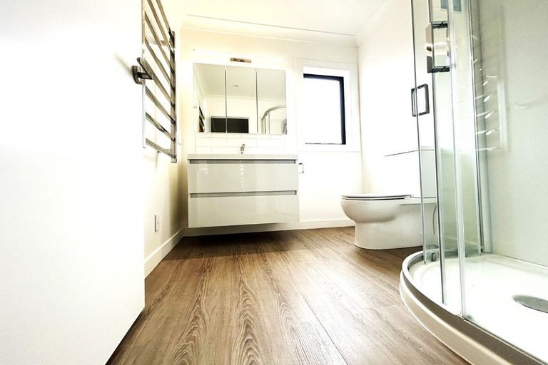 Photo of property in 38 Kervil Avenue, Te Atatu Peninsula, Auckland, 0610