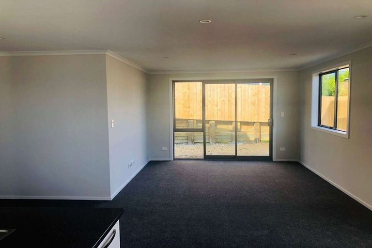 Photo of property in 4d Croydon Road, New Lynn, Auckland, 0600