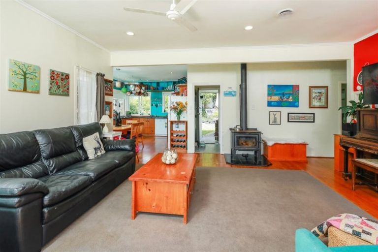 Photo of property in 15 Taylor Avenue, Paeroa, 3600