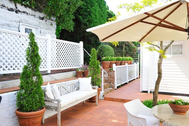 Photo of property in 53 Cressy Terrace, Lyttelton, 8082