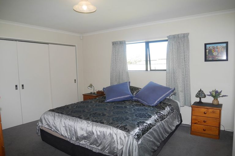 Photo of property in 121 Weggery Drive, Waikanae Beach, Waikanae, 5036