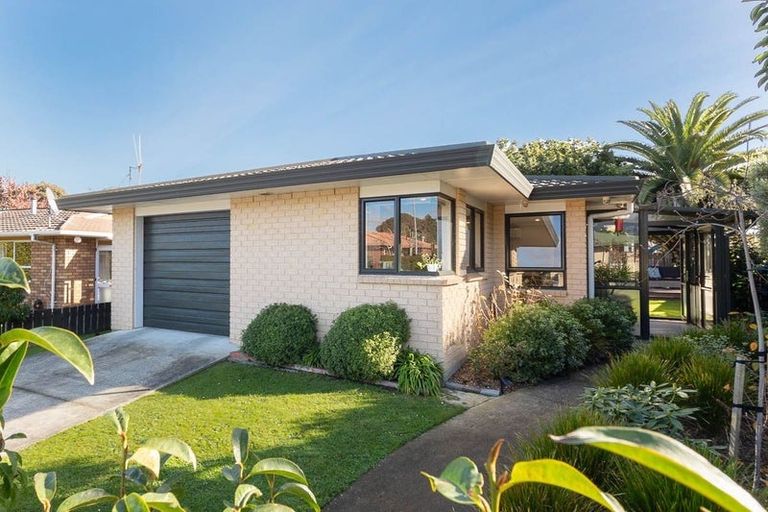 Photo of property in 1a Alexander Place, Otaki, 5512