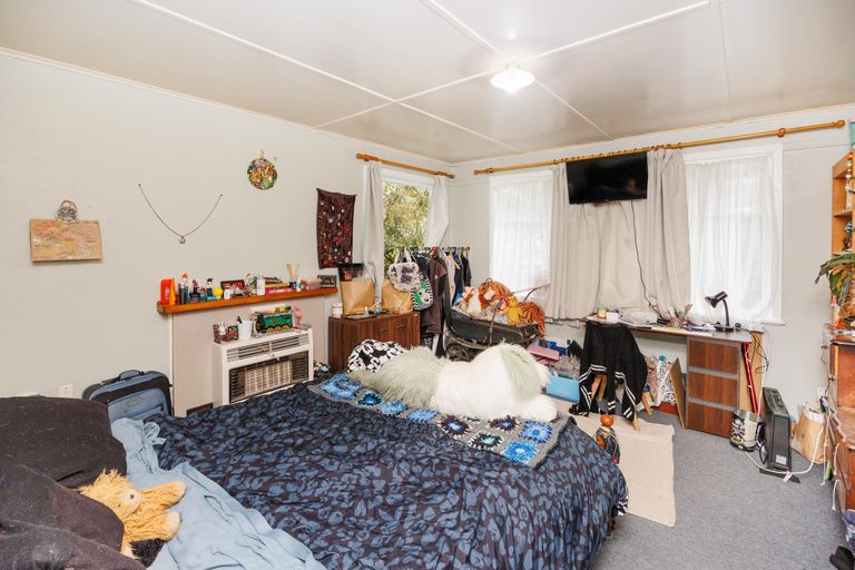Photo of property in 19 Epsom Road, Hokowhitu, Palmerston North, 4410