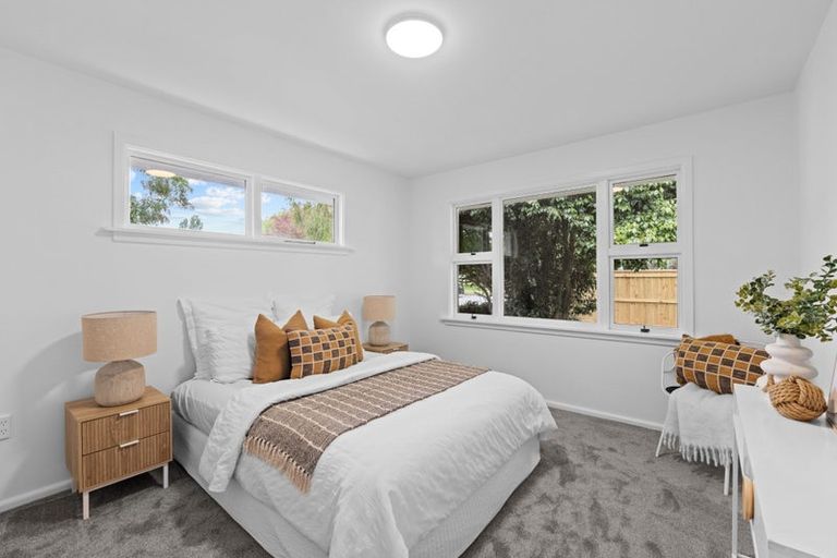 Photo of property in 340 Memorial Avenue, Burnside, Christchurch, 8053