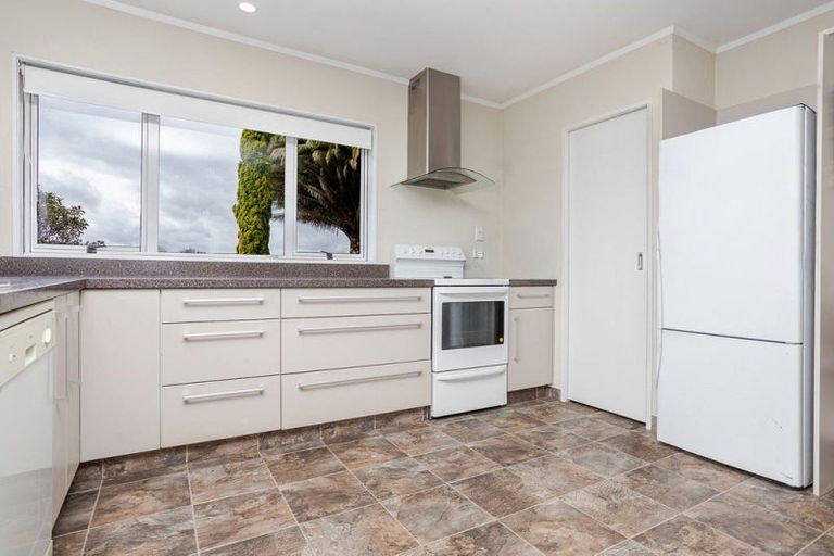 Photo of property in 208 Adelaide Road, Dannevirke, 4930