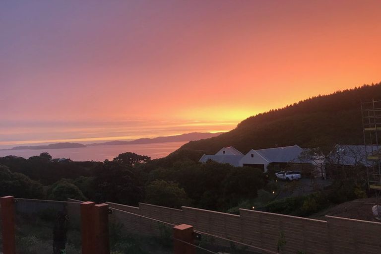 Photo of property in 39 Korokoro Road, Korokoro, Lower Hutt, 5012