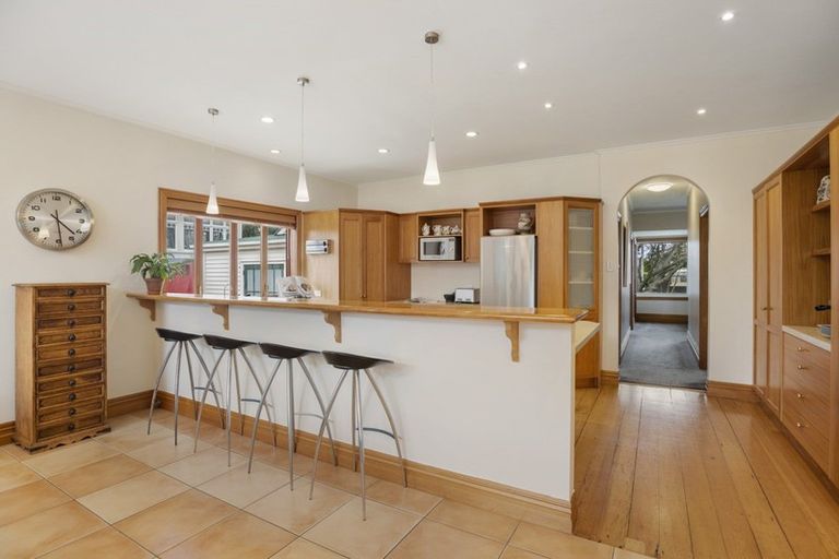 Photo of property in 5 Huia Street, Devonport, Auckland, 0624