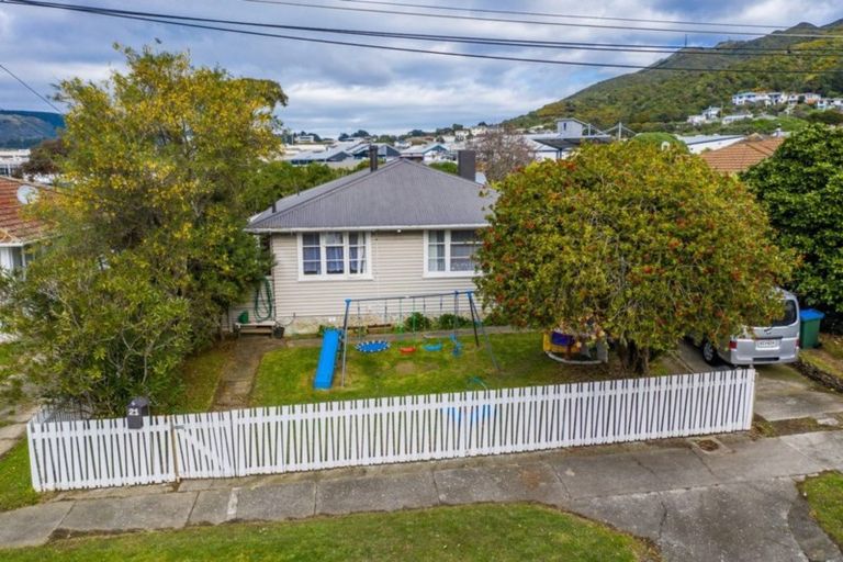 Photo of property in 21 Hukatai Street, Elsdon, Porirua, 5022